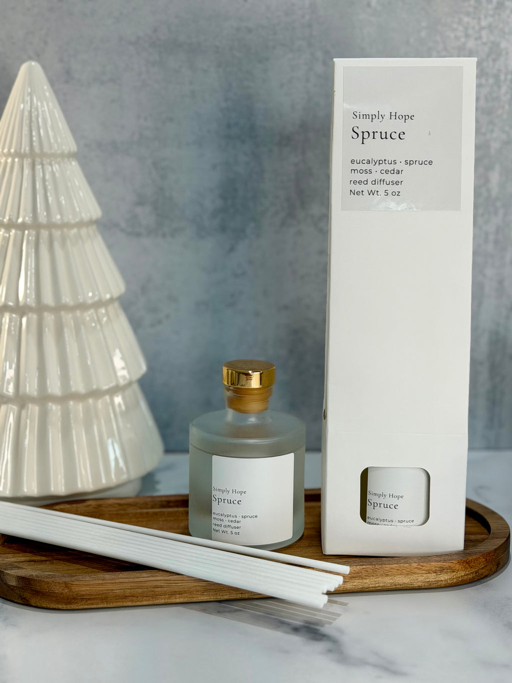 Spruce Reed Diffuser 5 oz (eucalyptus + spruce + moss + cedar)