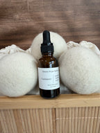 Laundry Essentials Gift Set | 3 Wool Dryer Balls + Linen Drops | Luxury Laundry Care | Cashmere | Simply Hope