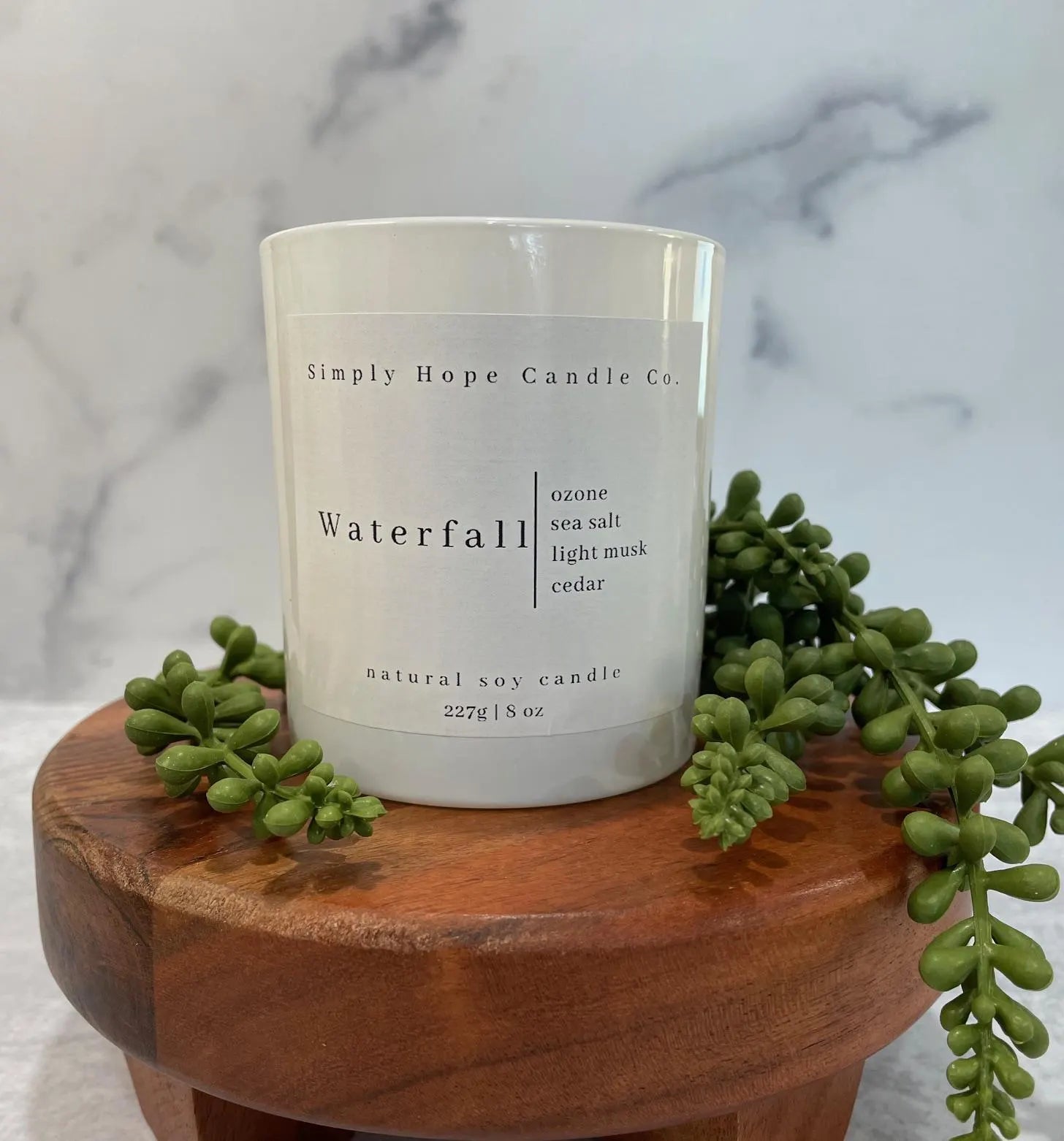 Waterfall (ozone + sea salt + light musk + cedar)